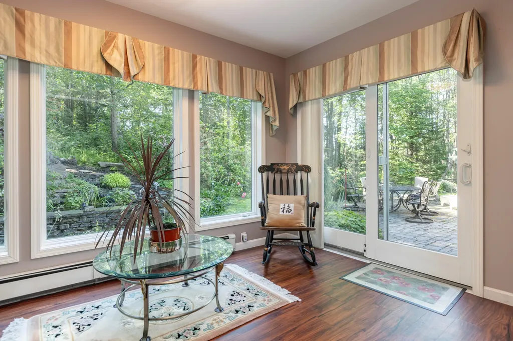 35 Schooner Ridge Road Cumberland ME 04110