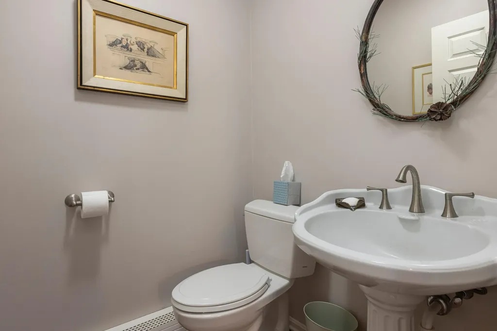 35 Schooner Ridge Road Cumberland ME 04110
