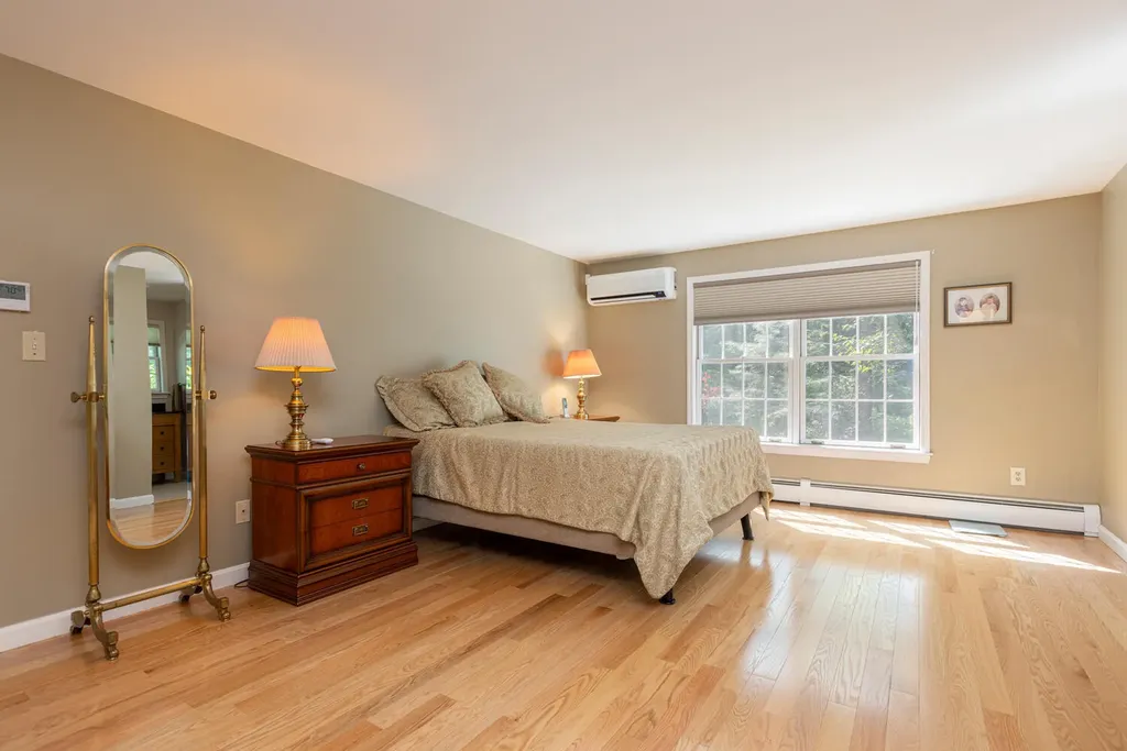 35 Schooner Ridge Road Cumberland ME 04110