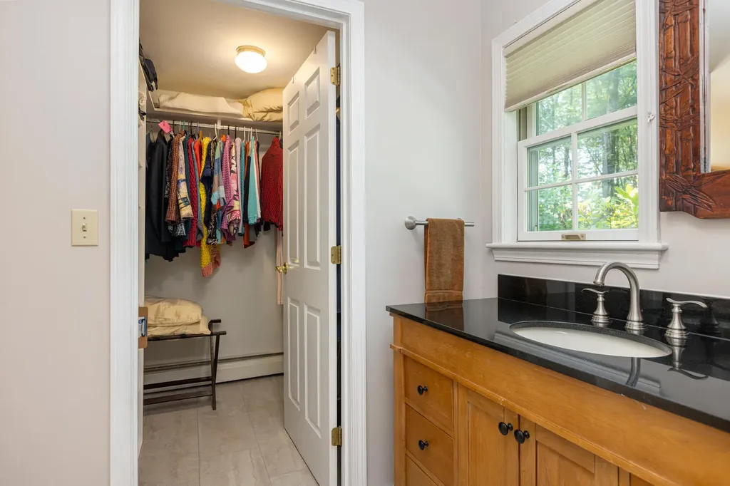 35 Schooner Ridge Road Cumberland ME 04110