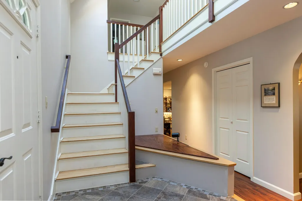 35 Schooner Ridge Road Cumberland ME 04110
