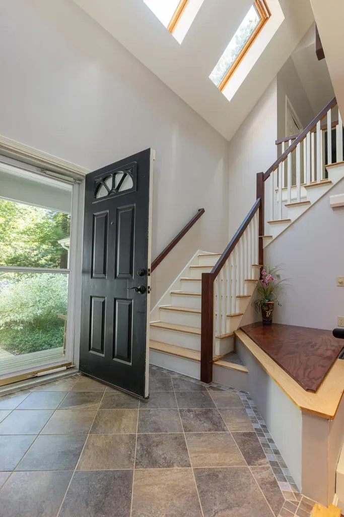 35 Schooner Ridge Road Cumberland ME 04110
