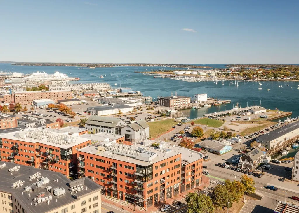 387 Commercial Street Portland ME 04101