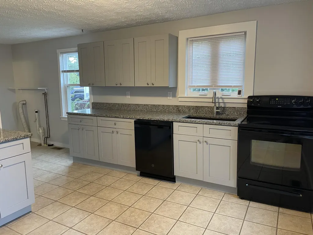 140 Sawyer Street South Portland ME 04106