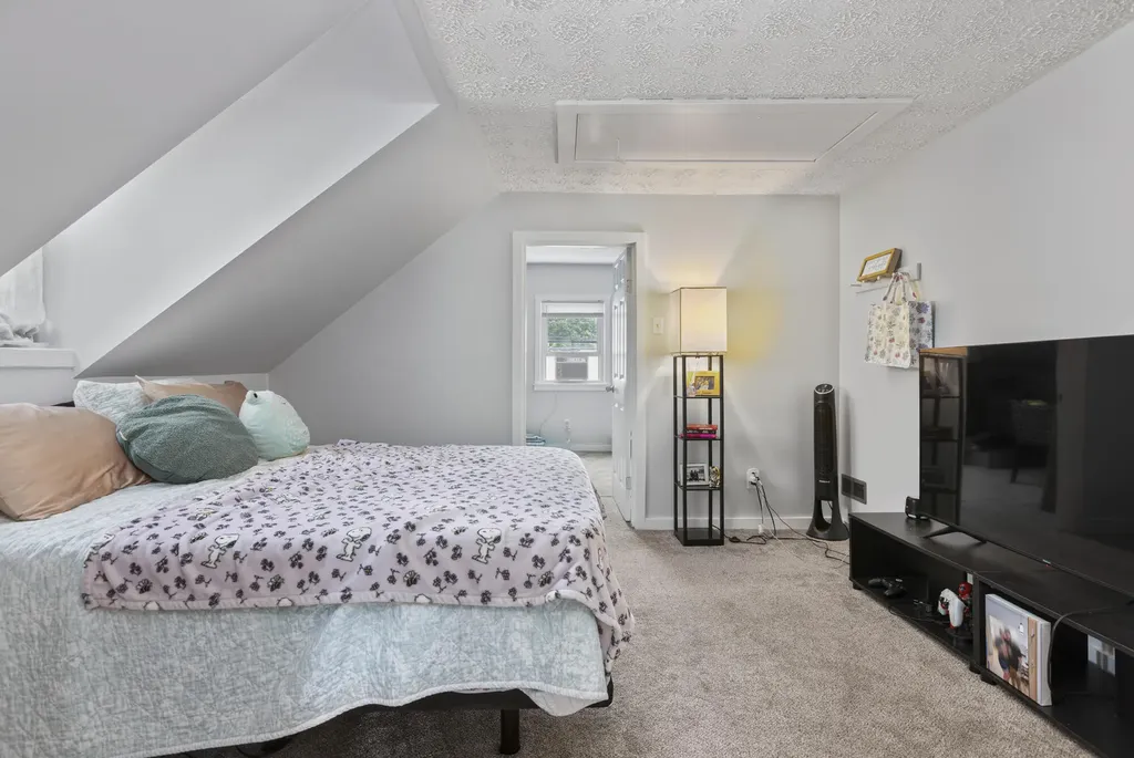 140 Sawyer Street South Portland ME 04106