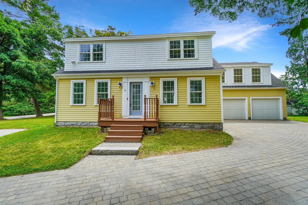 9 Willowdale Road Scarborough ME 04074
