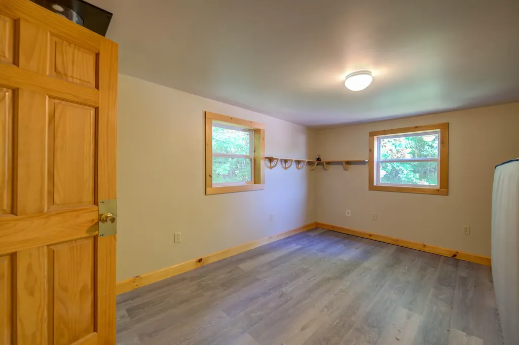 32 Roddy Lane Readfield ME 04355