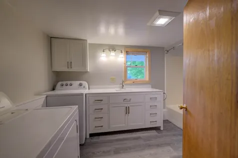 32 Roddy Lane Readfield ME 04355
