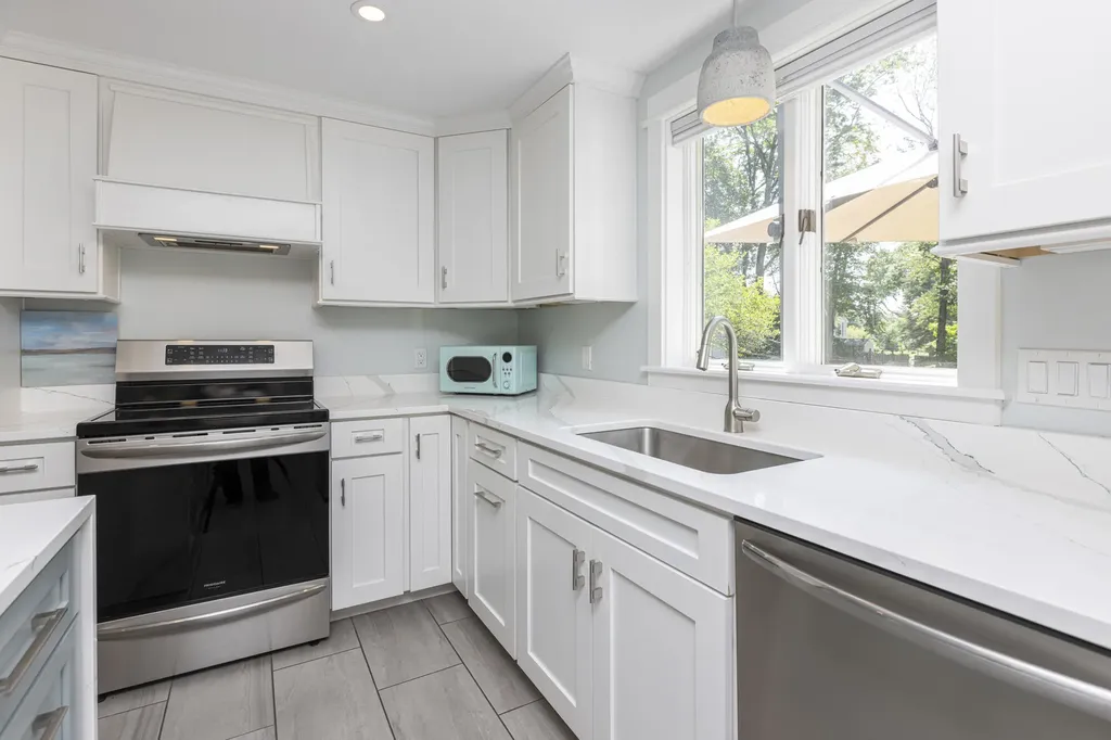 15 Christy Road Portland ME 04103