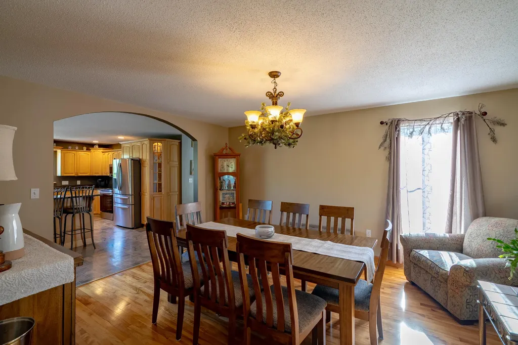 78 Lakeview Road Glenburn ME 04401