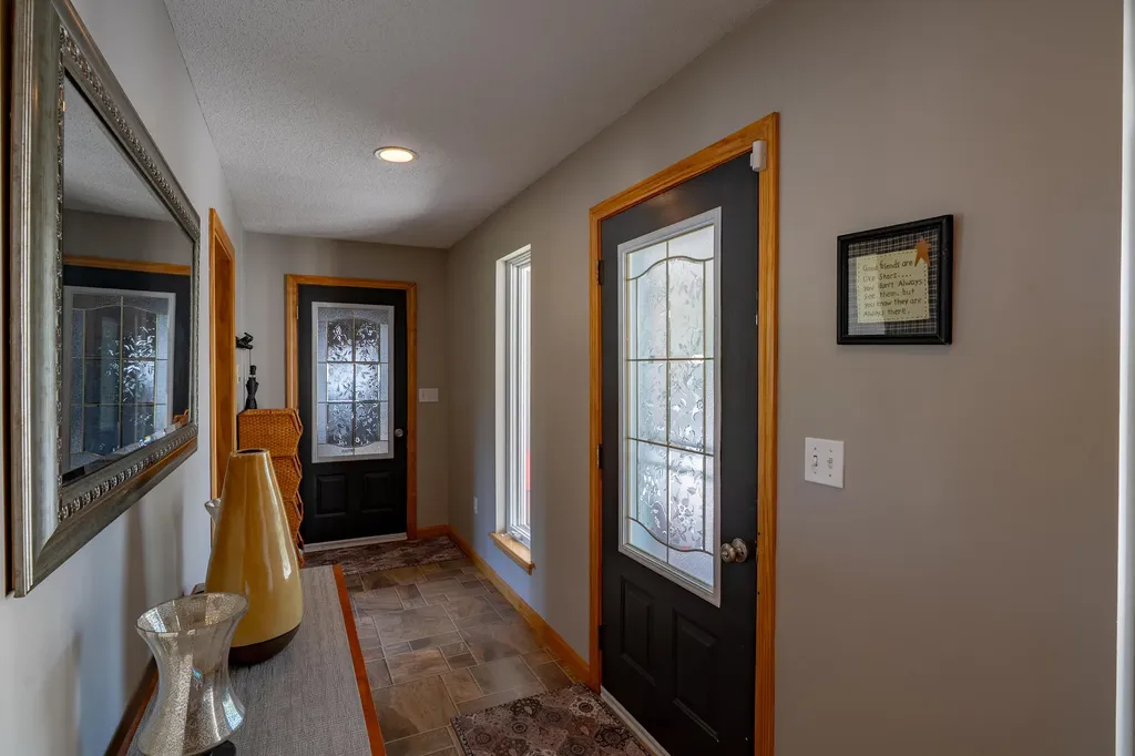 78 Lakeview Road Glenburn ME 04401