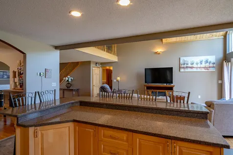 78 Lakeview Road Glenburn ME 04401