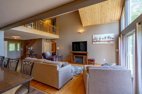 78 Lakeview Road Glenburn ME 04401