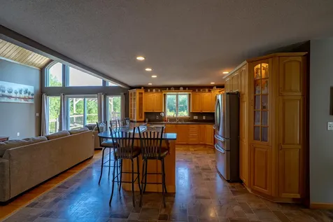 78 Lakeview Road Glenburn ME 04401