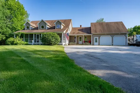 78 Lakeview Road Glenburn ME 04401