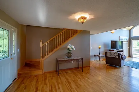 78 Lakeview Road Glenburn ME 04401