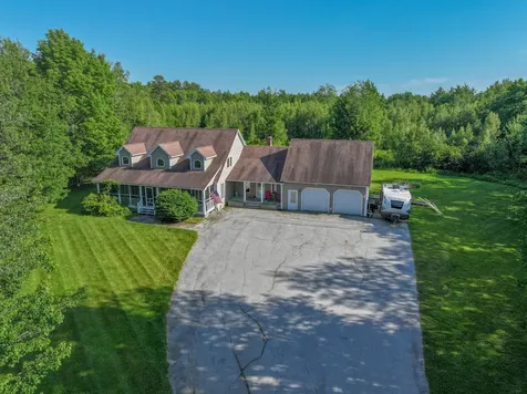 78 Lakeview Road Glenburn ME 04401