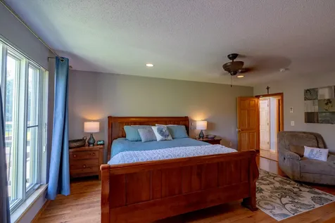 78 Lakeview Road Glenburn ME 04401