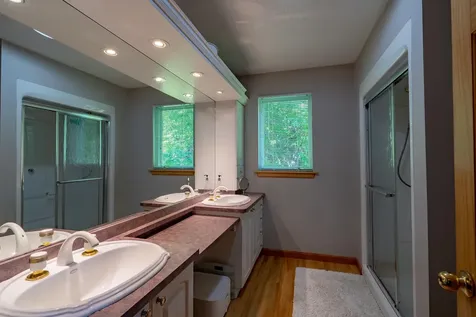 78 Lakeview Road Glenburn ME 04401