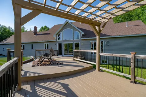 78 Lakeview Road Glenburn ME 04401