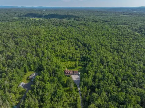 78 Lakeview Road Glenburn ME 04401