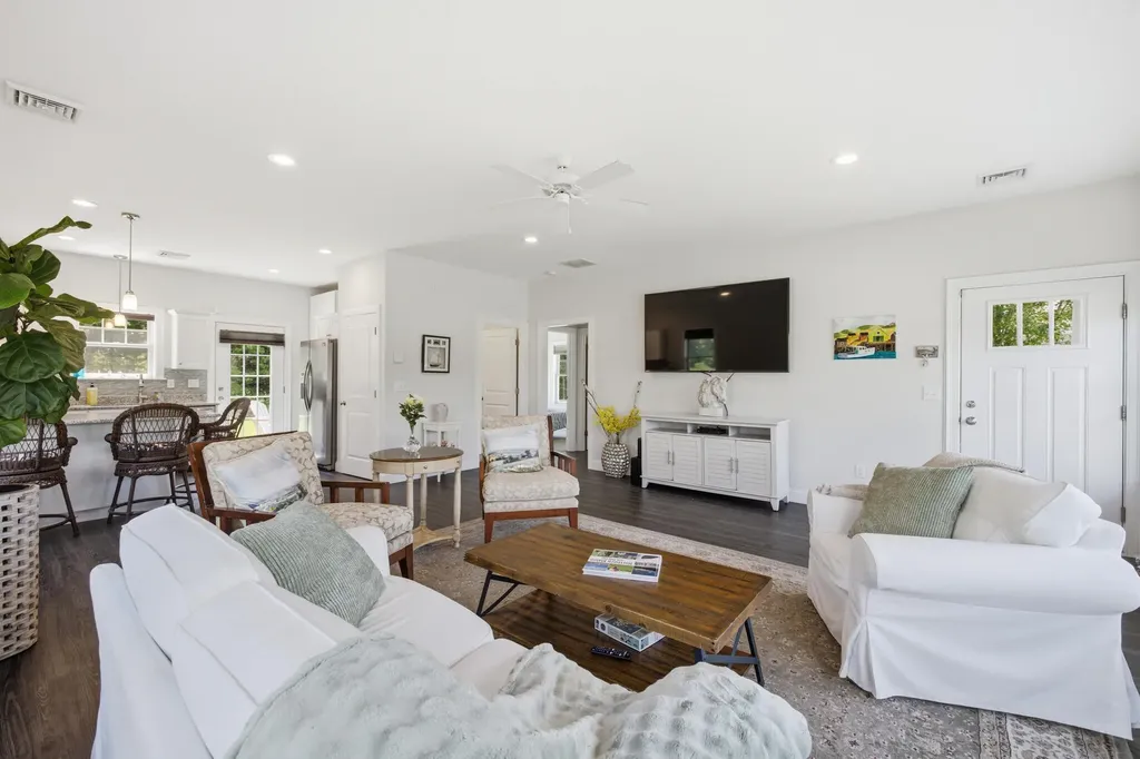 23 Adams Lane Arundel ME 04046