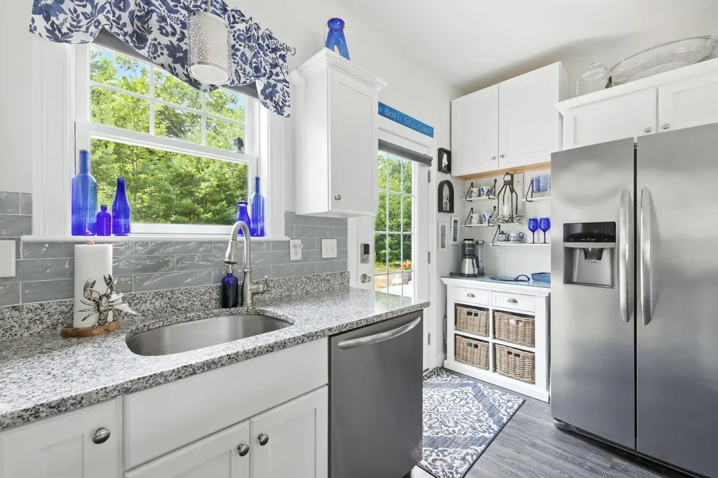 23 Adams Lane Arundel ME 04046