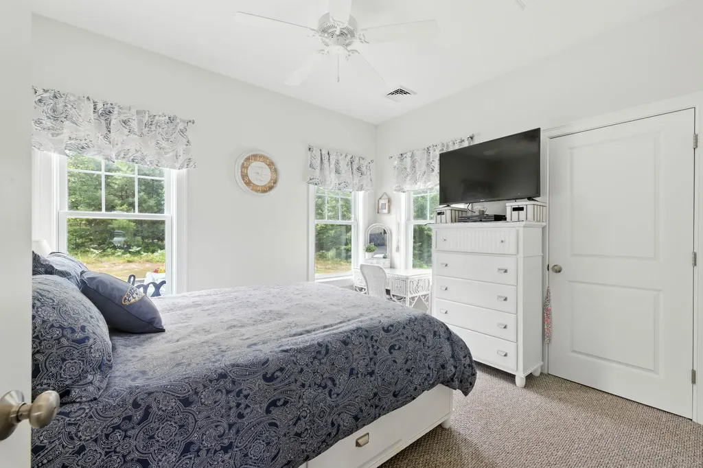 23 Adams Lane Arundel ME 04046