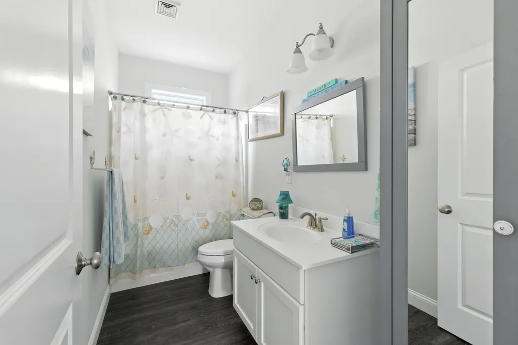 23 Adams Lane Arundel ME 04046