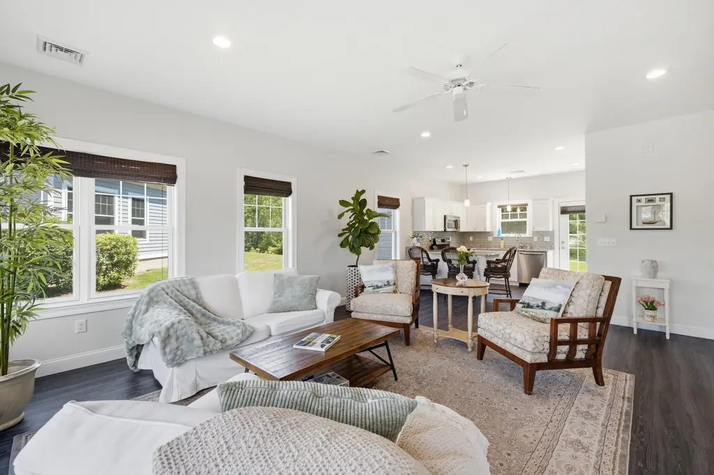 23 Adams Lane Arundel ME 04046