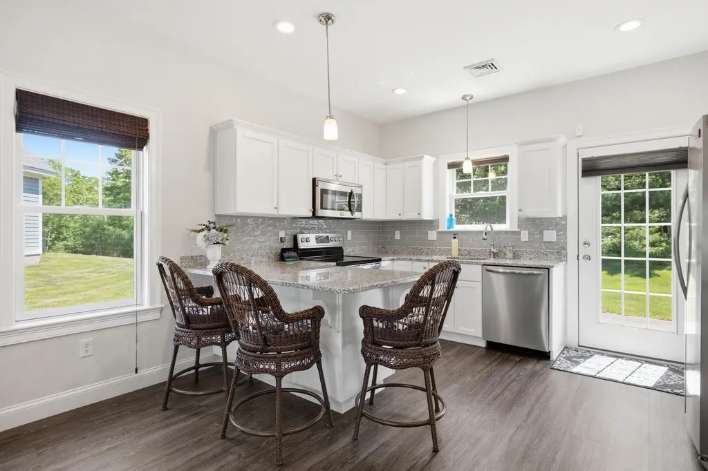 23 Adams Lane Arundel ME 04046