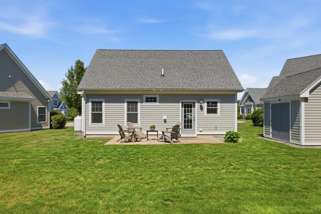 23 Adams Lane Arundel ME 04046