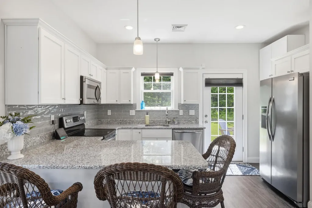 23 Adams Lane Arundel ME 04046