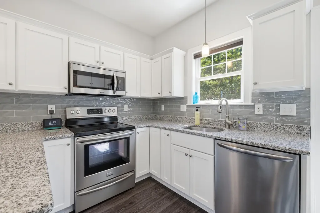 23 Adams Lane Arundel ME 04046