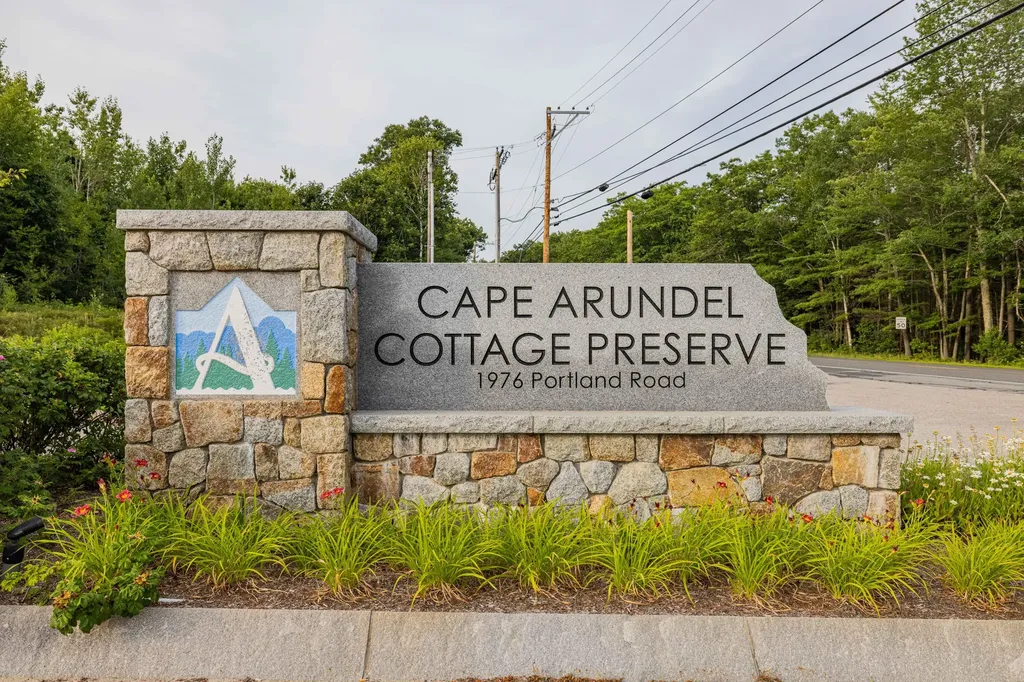 23 Adams Lane Arundel ME 04046