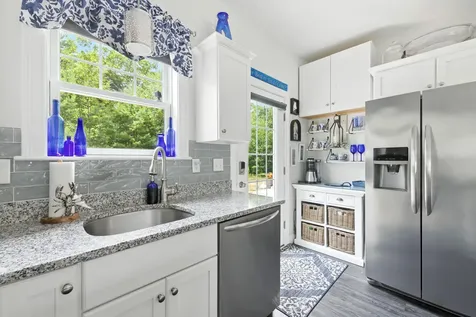 23 Adams Lane Arundel ME 04046
