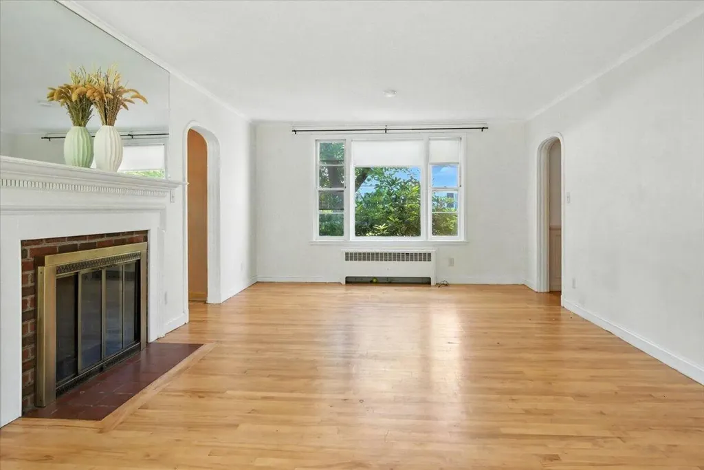 49 Bardwell Street Lewiston ME 04240