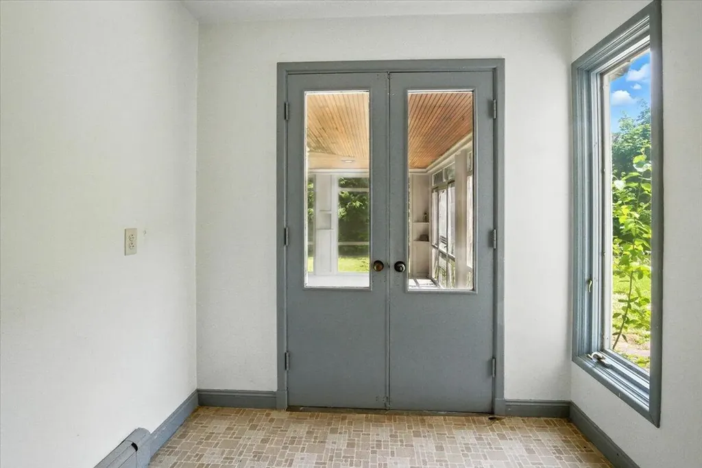 49 Bardwell Street Lewiston ME 04240
