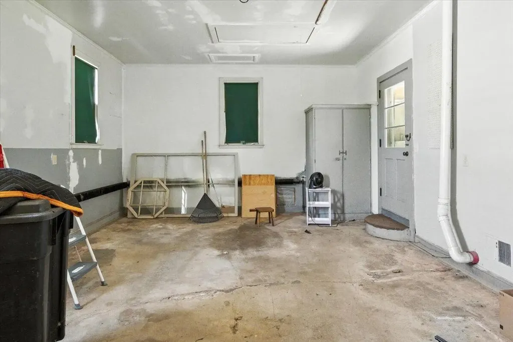 49 Bardwell Street Lewiston ME 04240