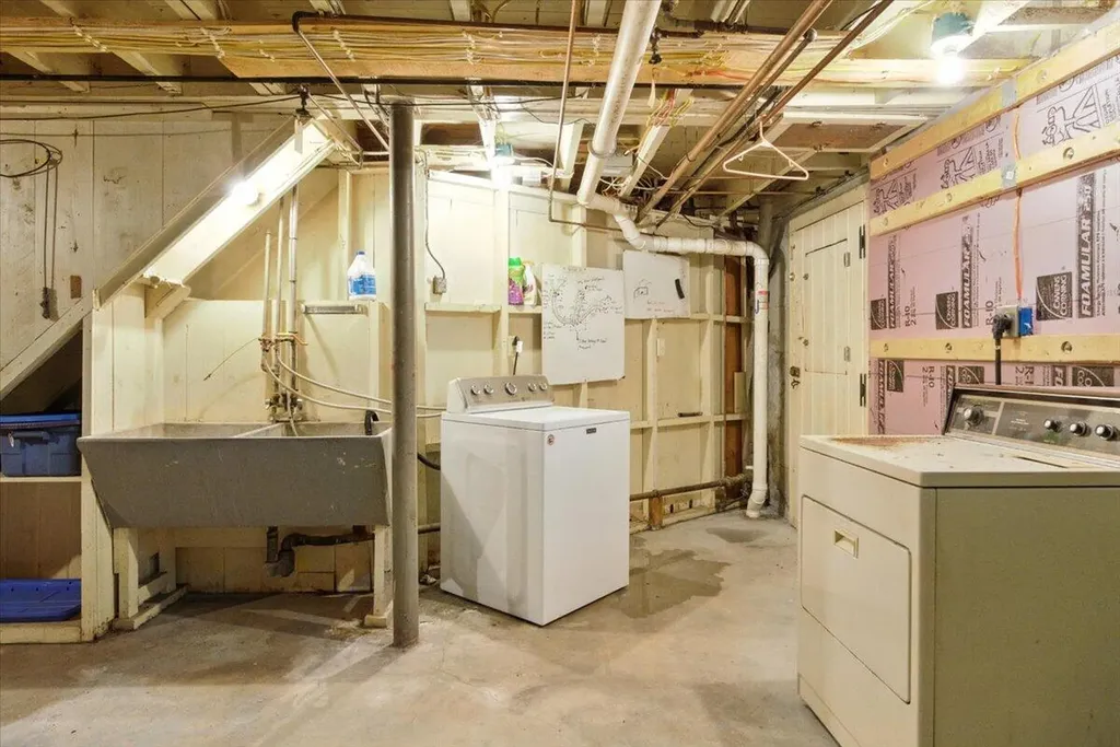 49 Bardwell Street Lewiston ME 04240