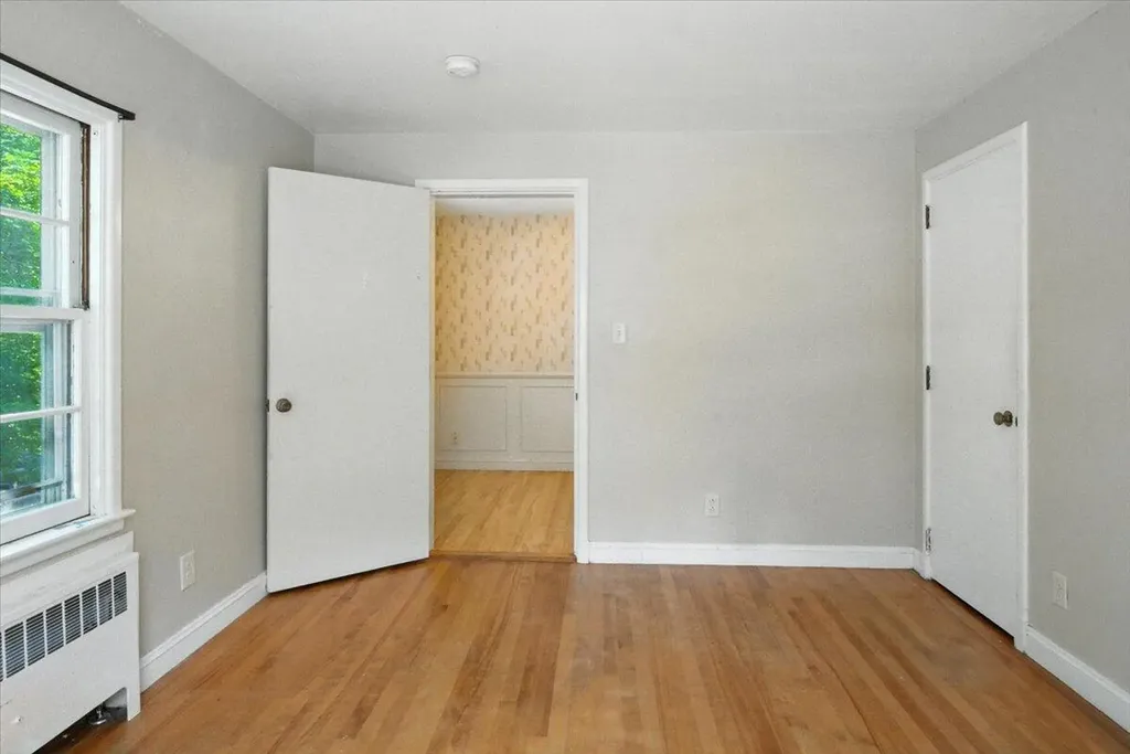 49 Bardwell Street Lewiston ME 04240