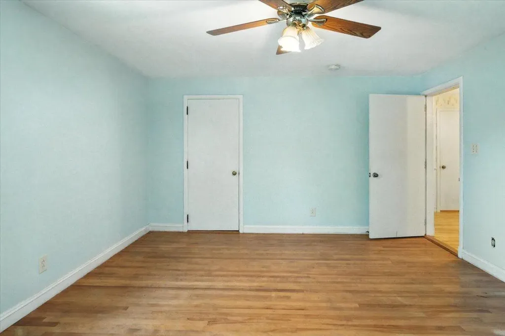 49 Bardwell Street Lewiston ME 04240