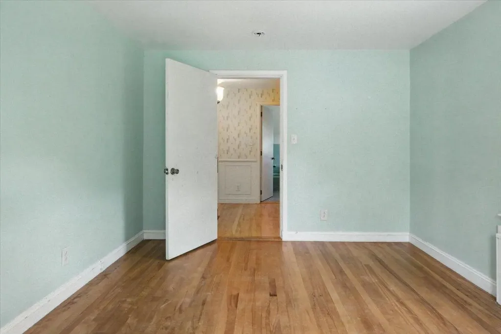 49 Bardwell Street Lewiston ME 04240