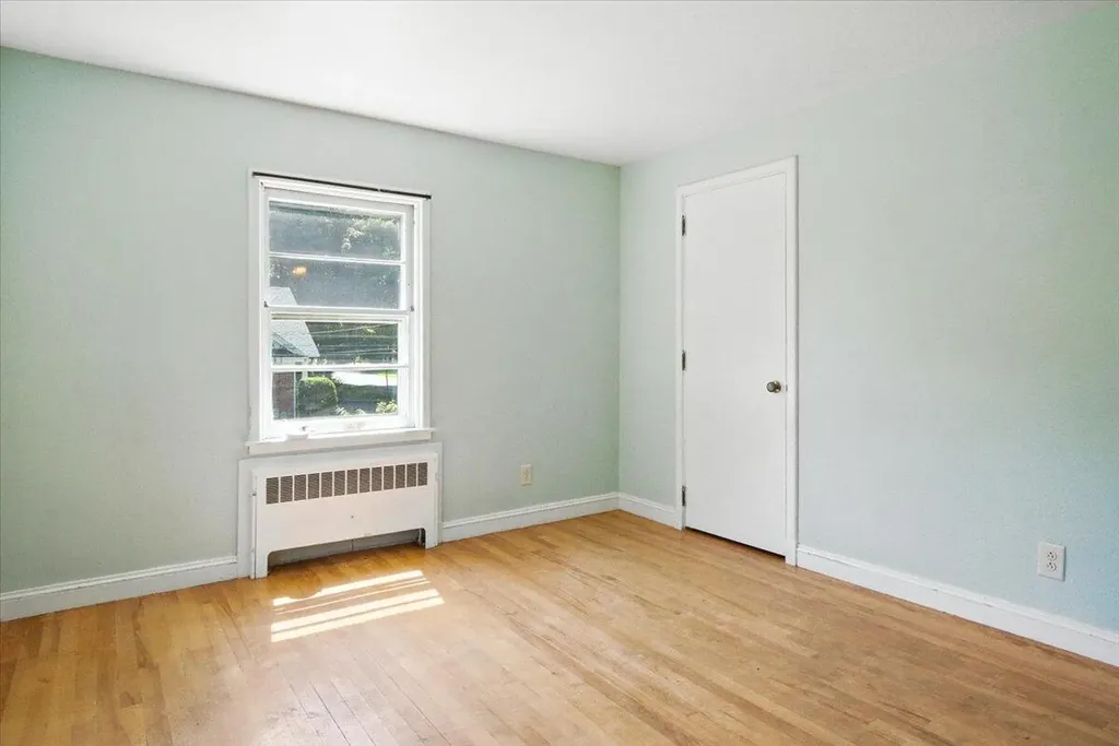 49 Bardwell Street Lewiston ME 04240