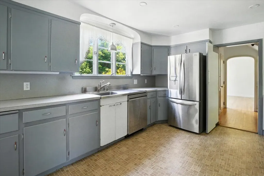 49 Bardwell Street Lewiston ME 04240