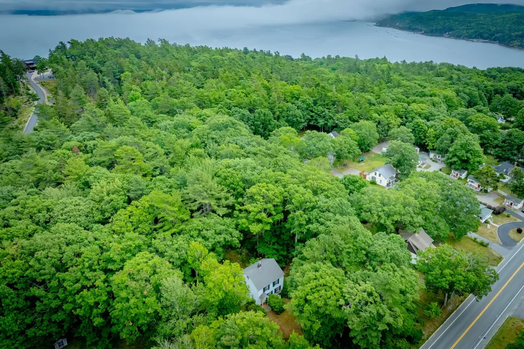 135 State Highway 3 Bar Harbor ME 04609