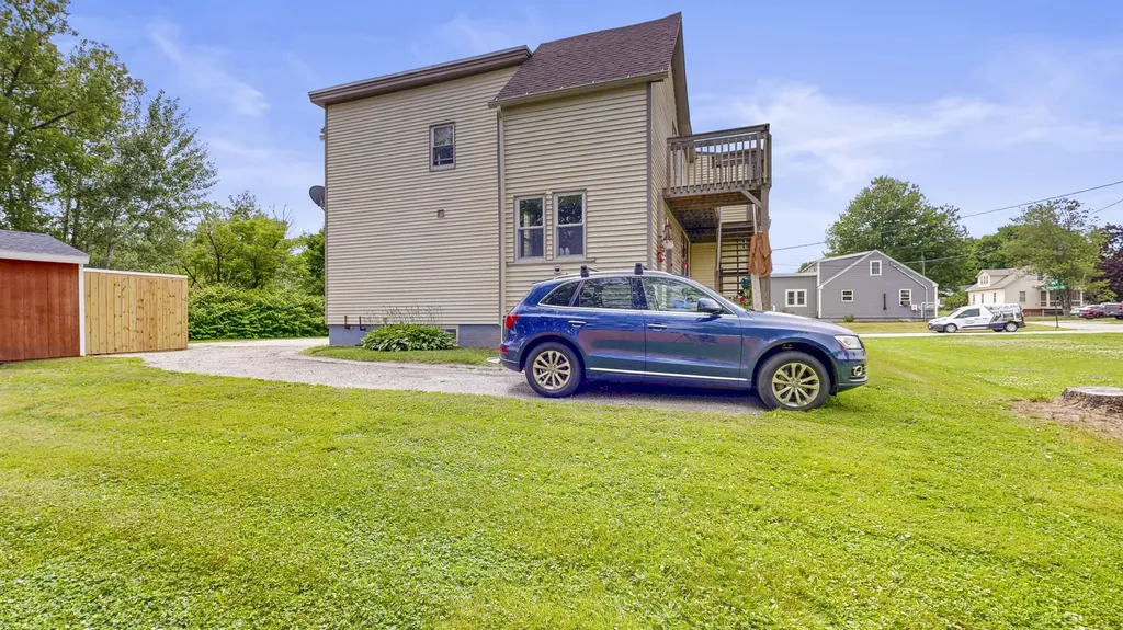 28 Stewart Street Lewiston ME 04240