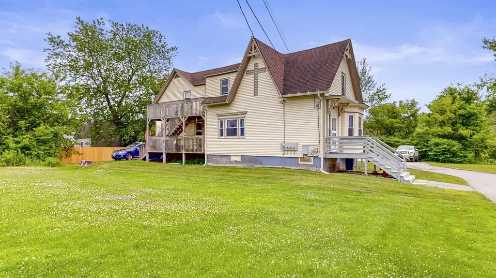 28 Stewart Street Lewiston ME 04240