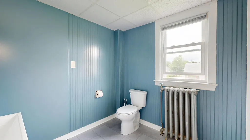 28 Stewart Street Lewiston ME 04240