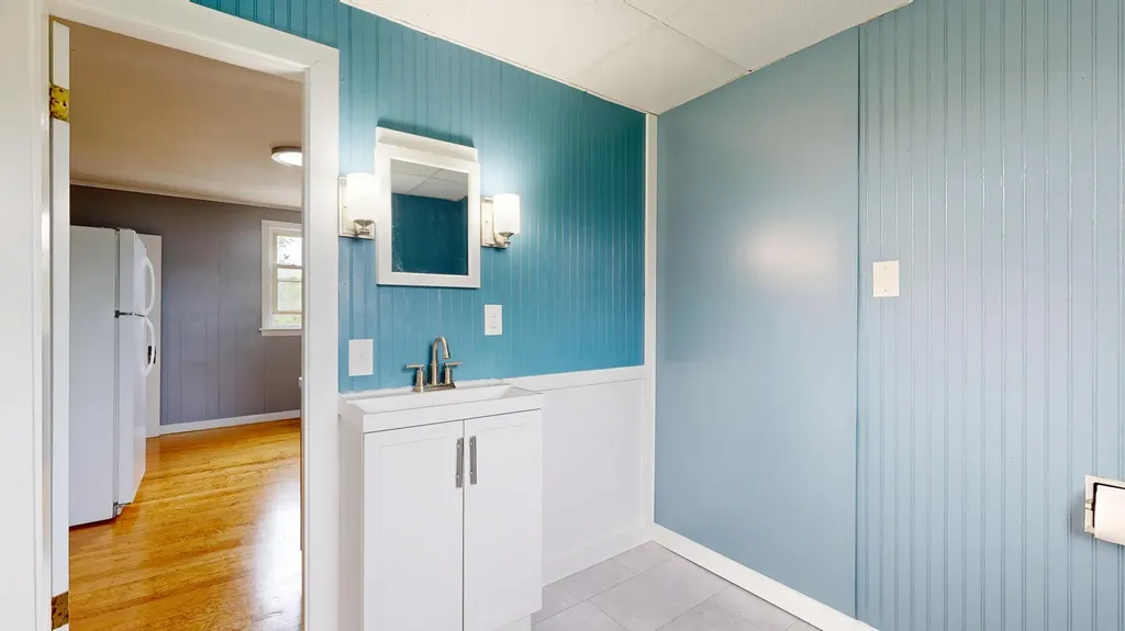 28 Stewart Street Lewiston ME 04240